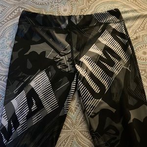 puma pattern leggings!
